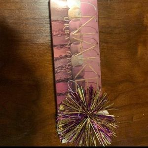 Urban Decay Naked Cherry Eyeshadow pallet